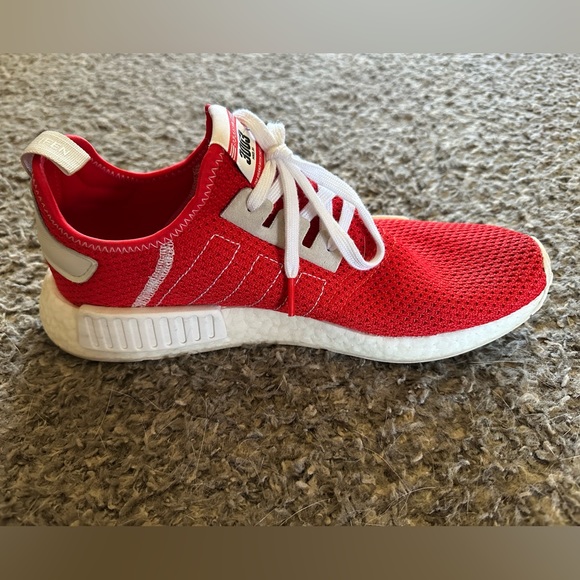 Adidas 303 NMD-R1 (10.5) - Picture 3 of 4